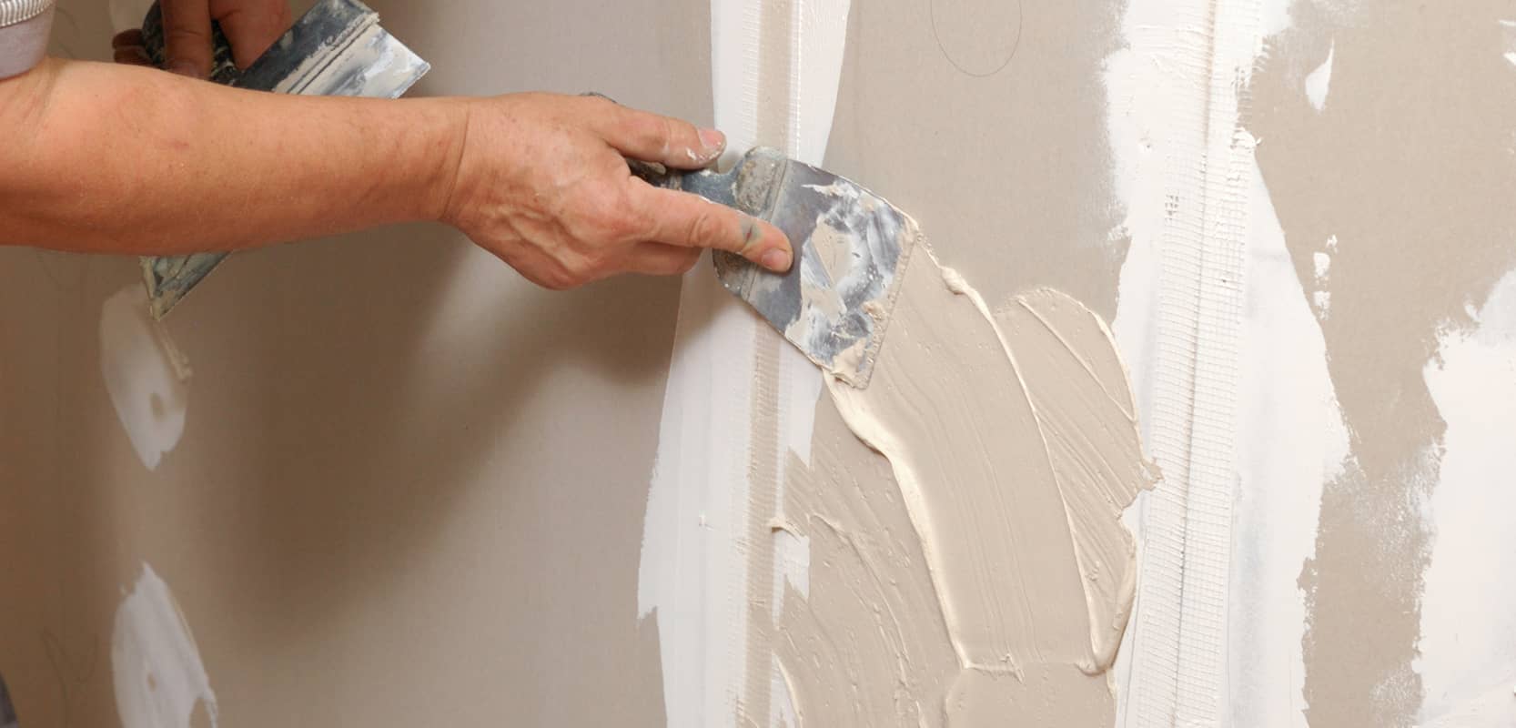Seamless wall painting